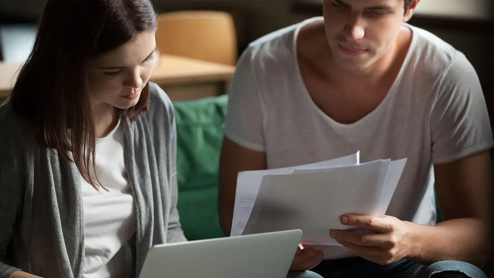 В чем опасность оформления на себя чужого кредита?