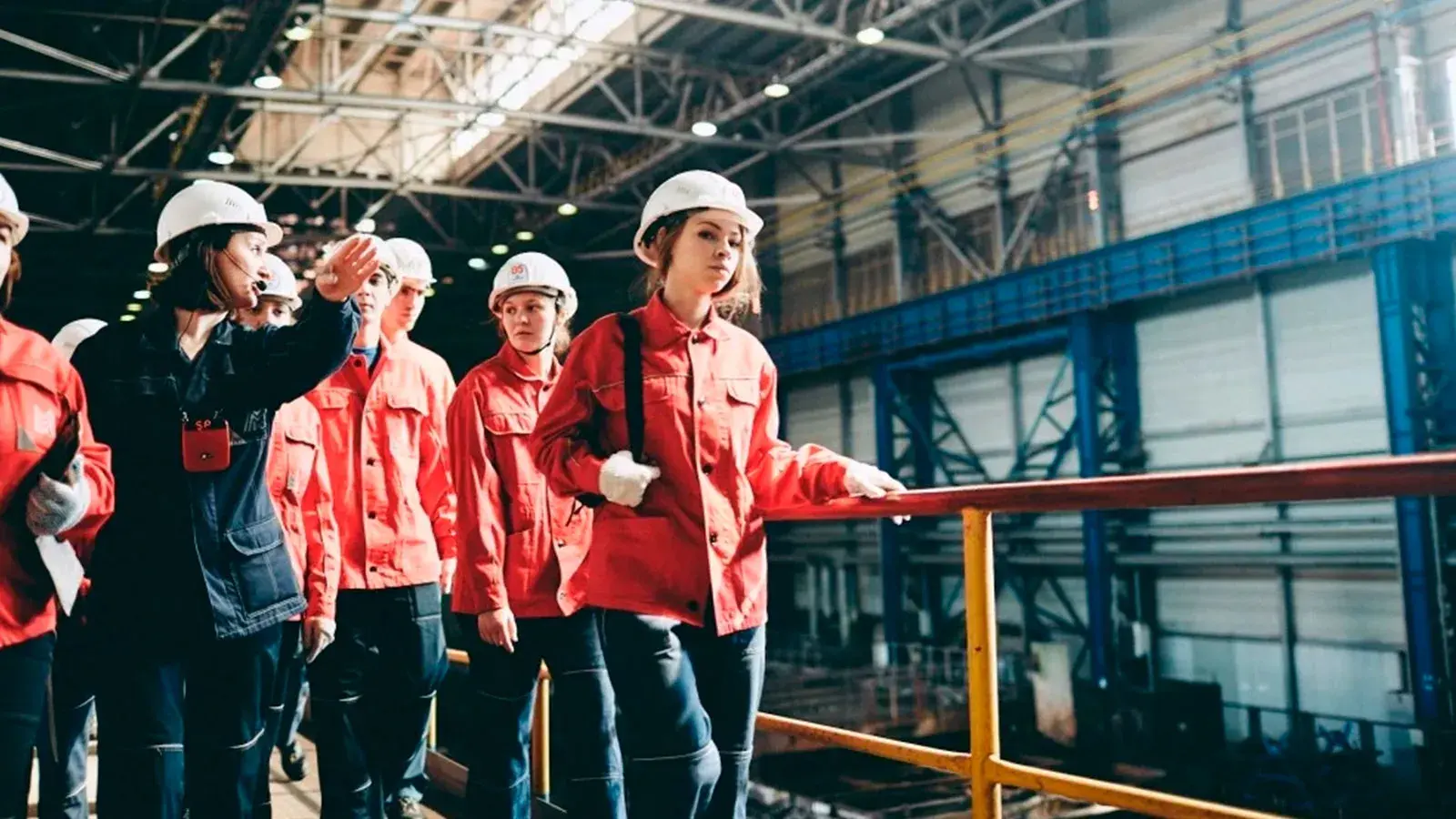 Как привлечь молодёжь в дефицитные профессии?