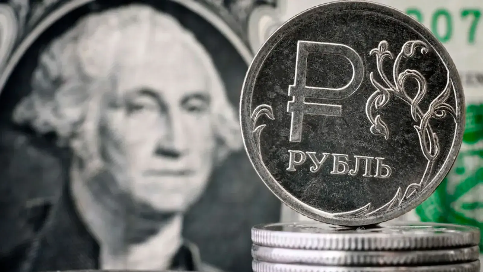 Доллар на пике: сюрприз для держателей валюты